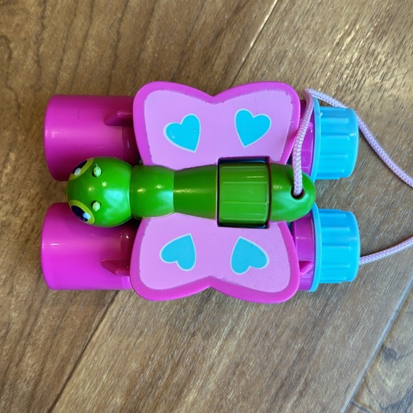 Melissa and Doug Lady Bug Flashlight and Butterfly Binoculars Set GUC - Picture 7 of 10